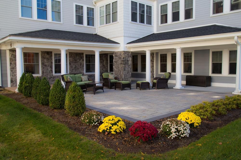 Huntington at Nashua Senior Living Community Assisted Living, Nursing